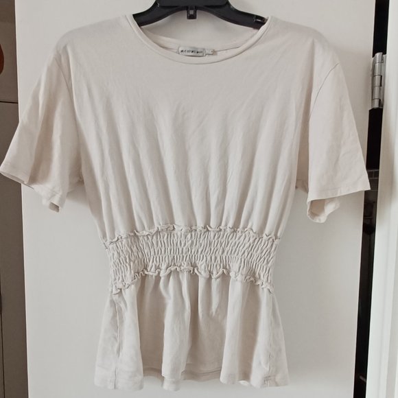 Light Before Dark Cream Ruched Cinched Short Sleeved Top Sz S - Picture 1 of 4